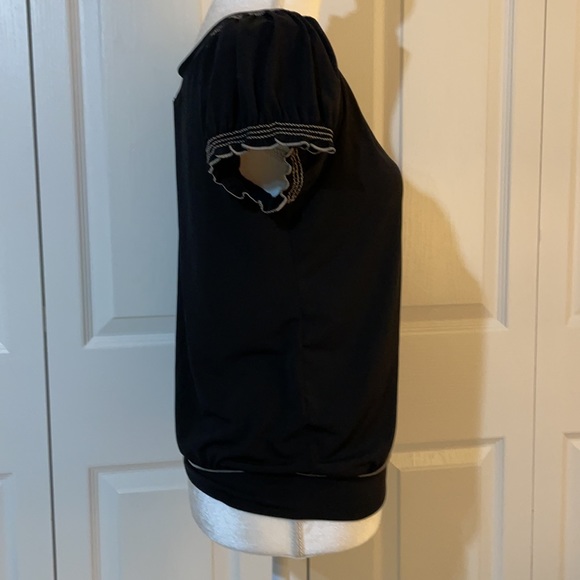 Studio M Women’s SZ M Black V-Neck Pullover Short Sleeve Casual Top - Picture 3 of 13